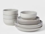 image for Dinnerware Set (Plates and Bowls)